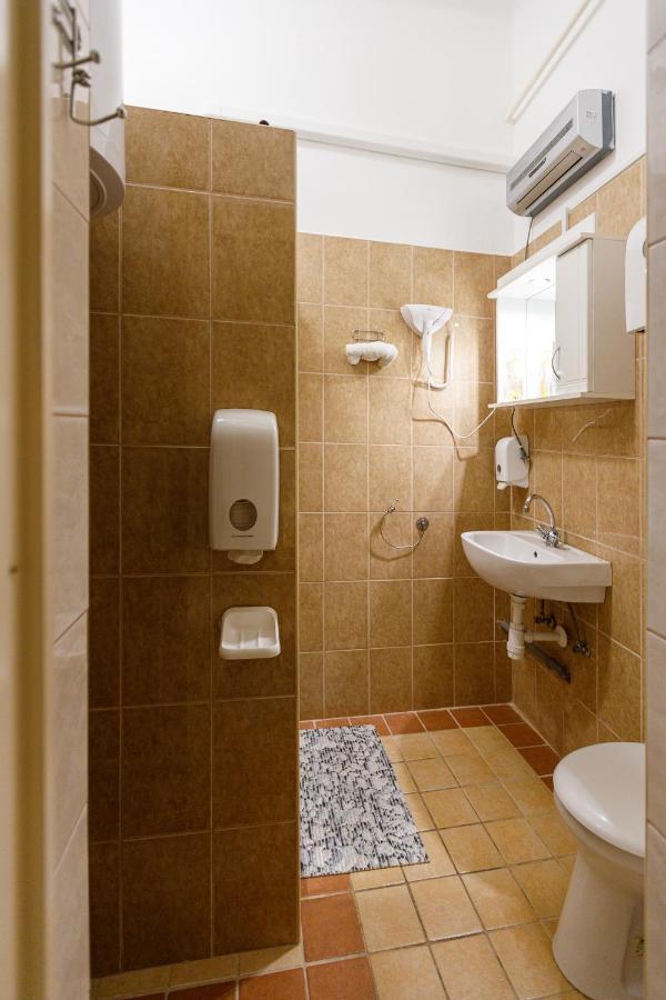 Central Apartman Gyula Exterior foto