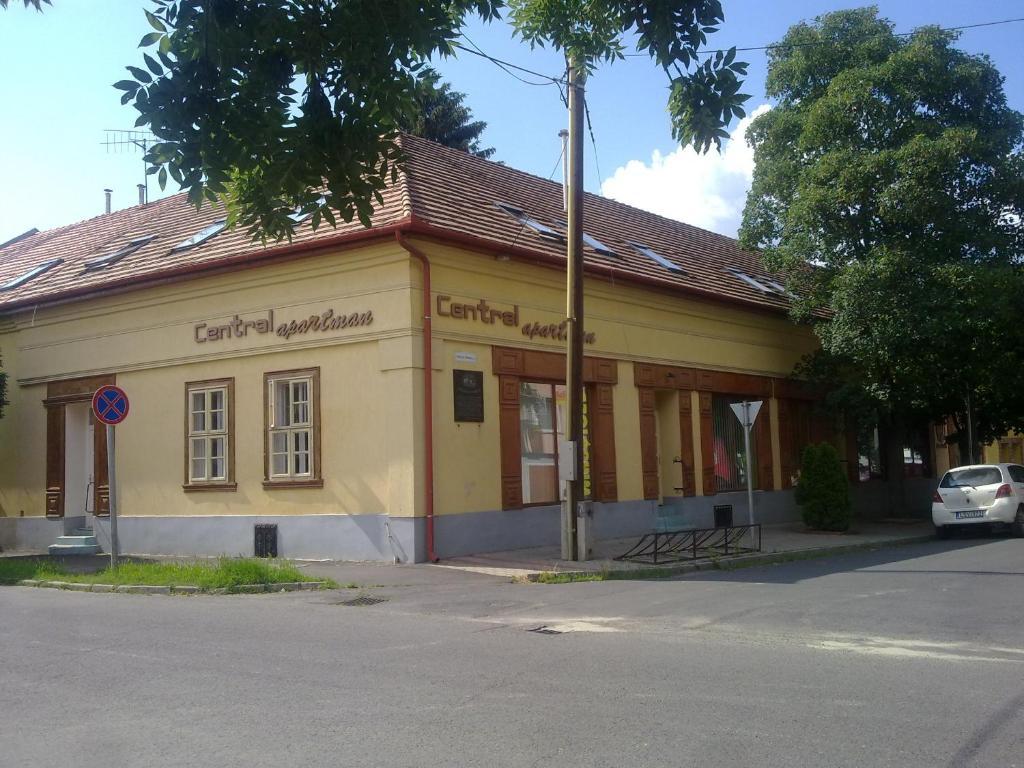 Central Apartman Gyula Habitación foto